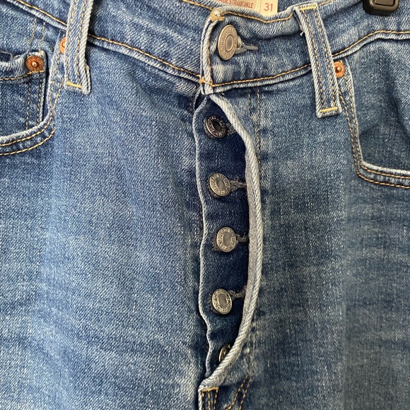 LEVIS Ribcage High-Rise Straight Jeans in Light Size 31 - Picture 6 of 9